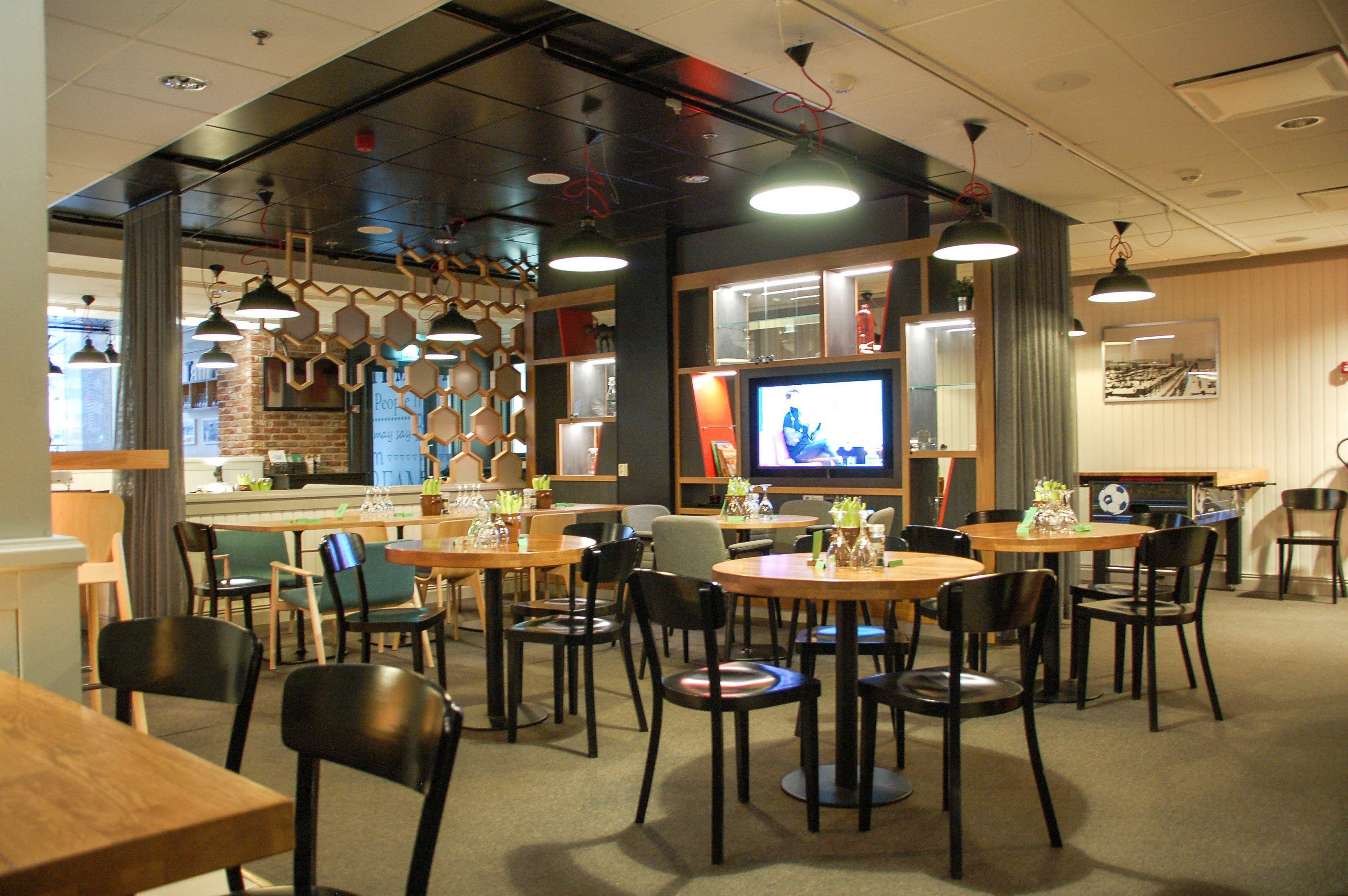 坦佩雷假日酒店 - 中央车站 外观 照片